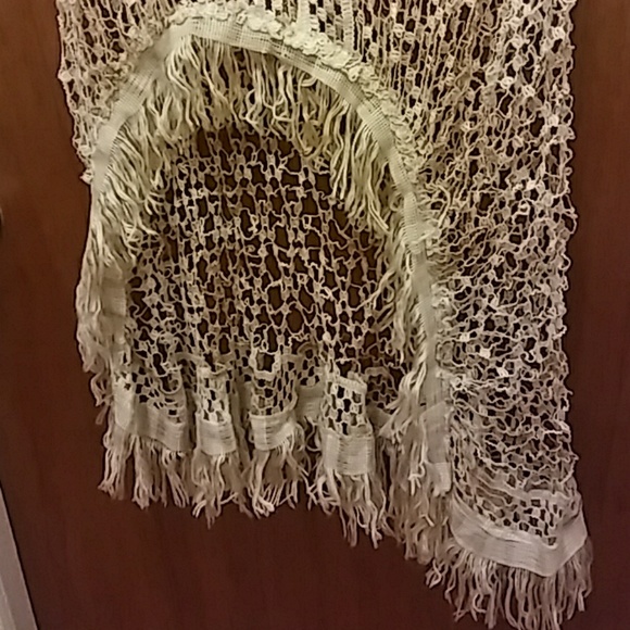 Lightweight poncho - Picture 2 of 4